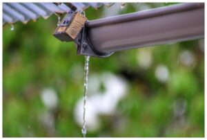 Leaking Gutters Repair in Surrey